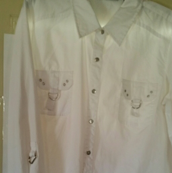 Signature by Larry Levine Tops - NWOT Signature by Larry Levine top Signature by Larry Levine Tops - NWOT Signature by Larry Levine top